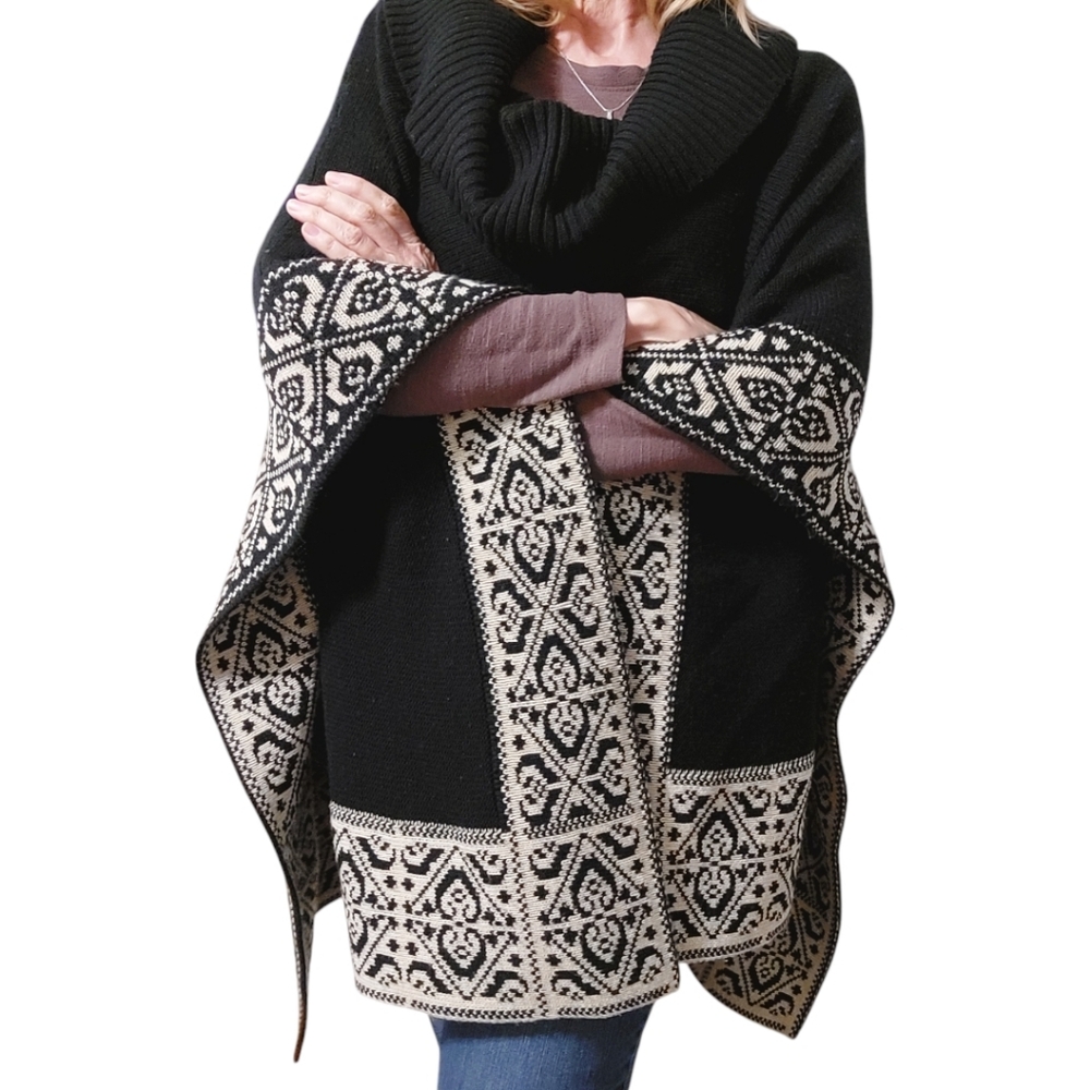 Black Rivet Poncho Sweater - Picture 3 of 8